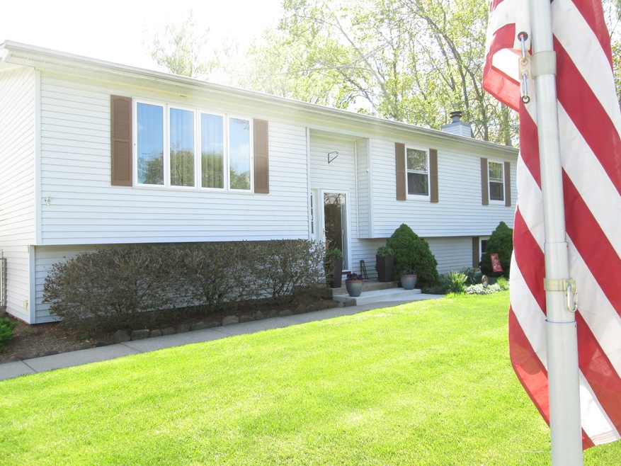 12663 W Grove Ave, Waukegan, IL 60085 - photo 1