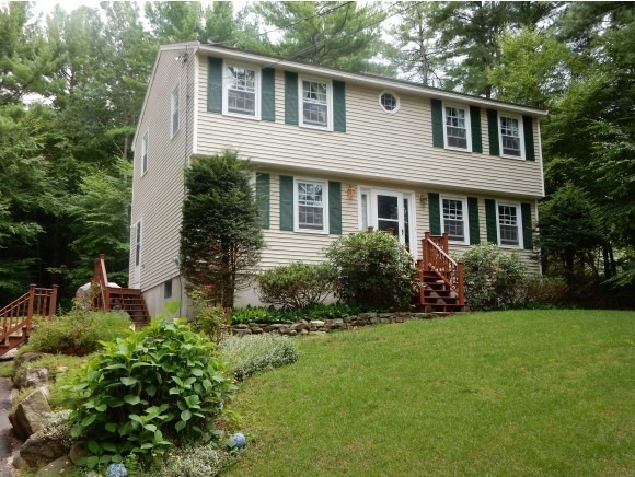 11 Lorri Rd, Derry, NH 03038 - photo 1