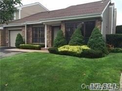 32 W Pond Ct, Smithtown, NY 11787 - photo 1