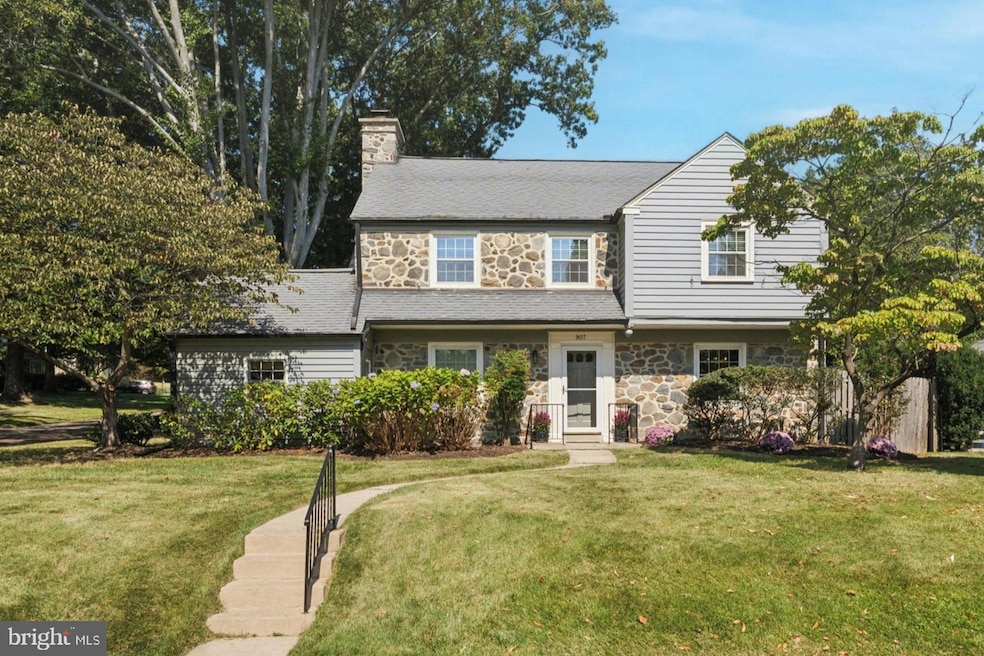 907 Nicholson Rd, Wynnewood, PA 19096 - photo 1