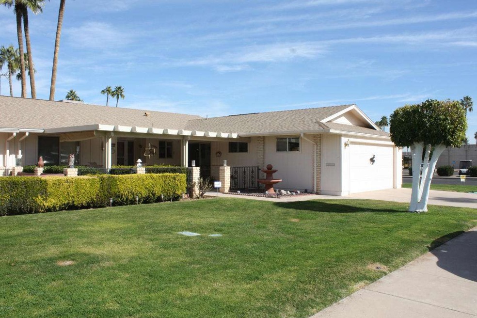 10702 W Venturi Dr unit 44, Sun City, AZ 85351 - photo 1