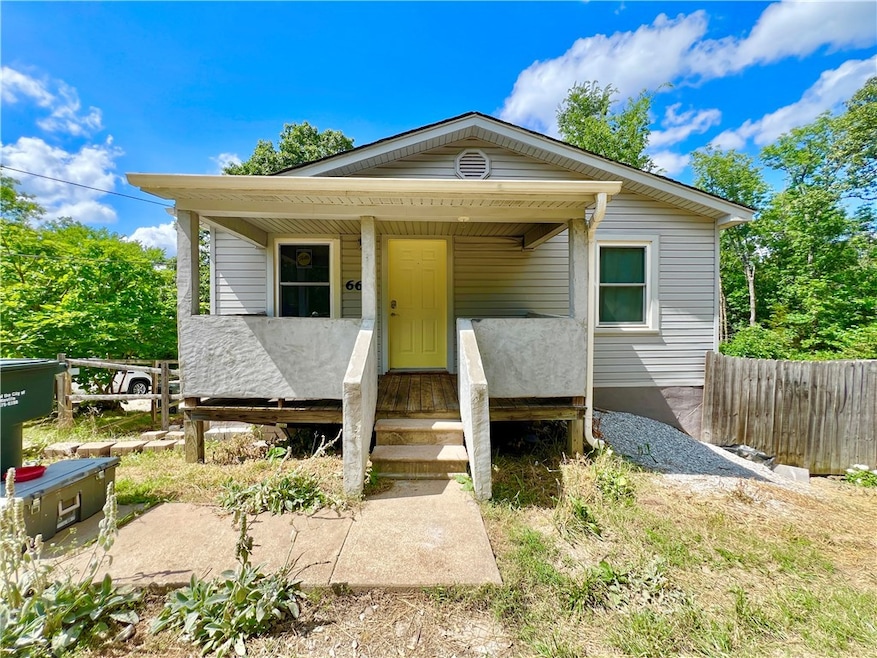 Pending $249,700 • Co-Listing Agent