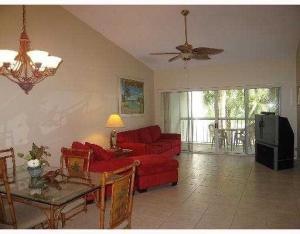 236 Cypress Point Dr unit 236, Palm Beach Gardens, FL 33418 - photo 1