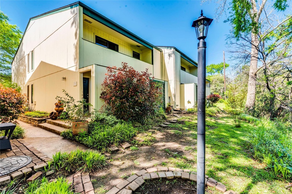 6718 Silvermine Dr unit 1302, Austin, TX 78736 - photo 1