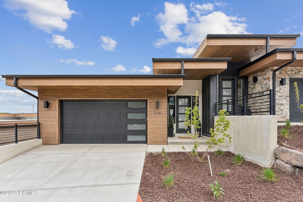 11781 N Apex Wy, Hideout_HDR003