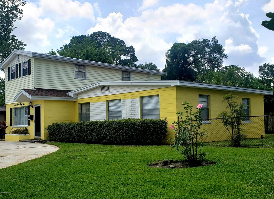 6736 Wurn Park Ct, Jacksonville, FL 32216 - photo 1