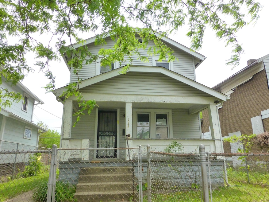 1043 E 16TH AVE