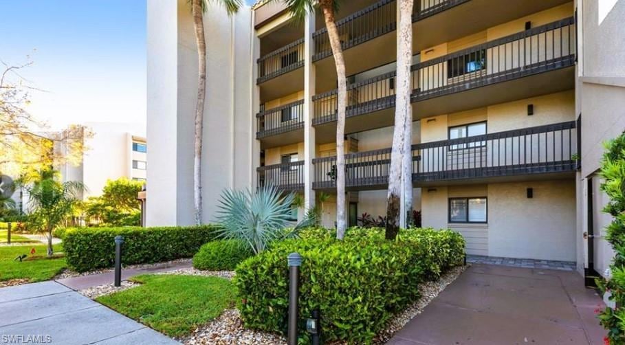 4240 Steamboat Bend unit 401, Fort Myers, FL 33919 - photo 1