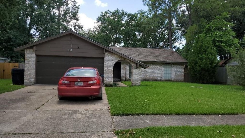 8422 Garden Parks Dr, Houston, TX 77075 - photo 1