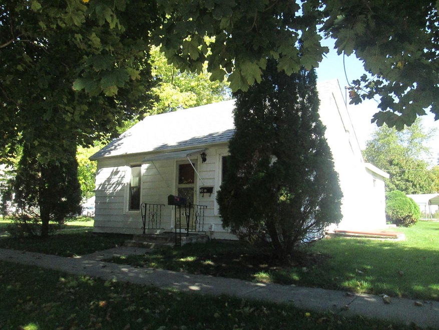 412 Main St Front