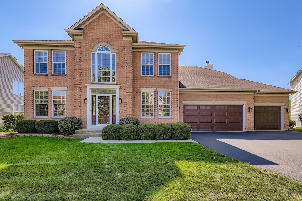 Pending $674,900 • Co-Listing Agent