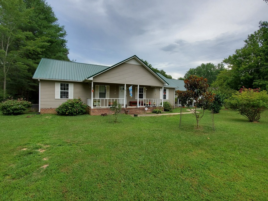 447 Woodrow St, Manchester, TN 37355 - photo 1