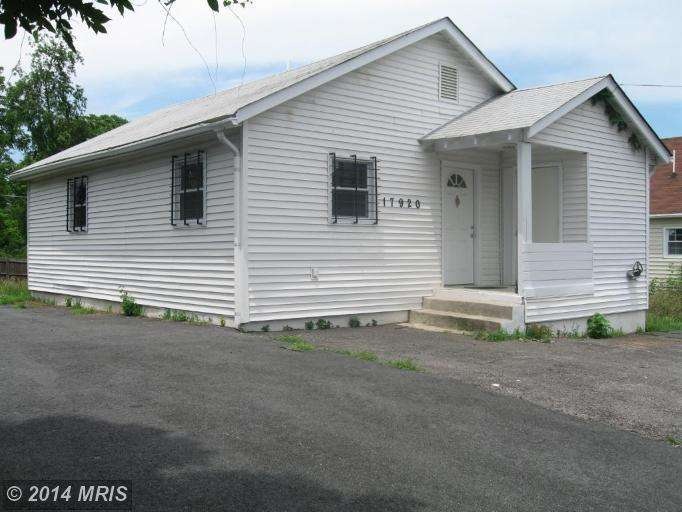 17920 Dr David Cline Ln, Dumfries, VA 22026 - photo 1