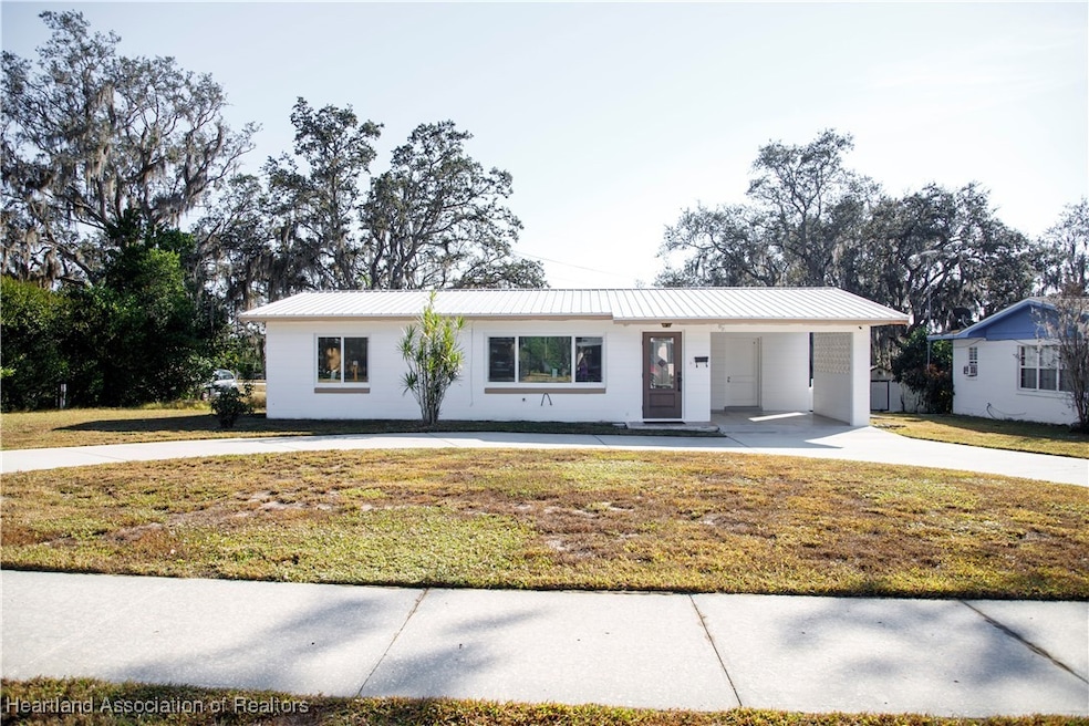 1407 Nancesowee Ave, Sebring, FL 33870 - photo 1