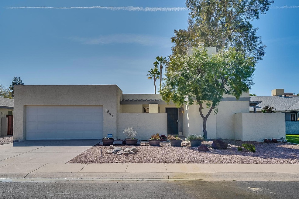 1509 W Ileso Cir, Mesa, AZ 85202 - photo 1