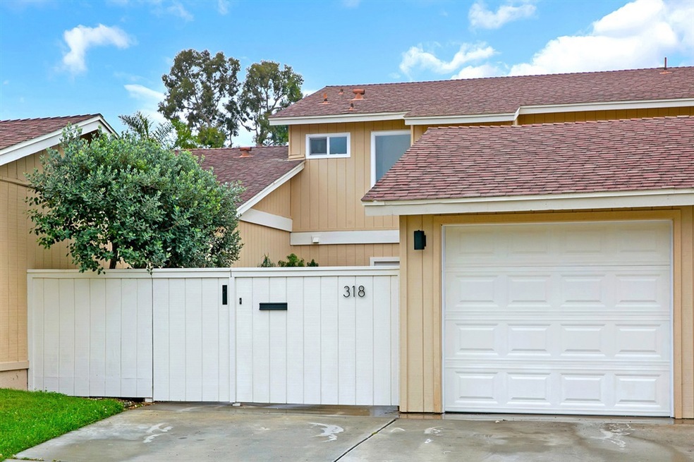 318 Village Run E, Encinitas, CA 92024 - photo 1