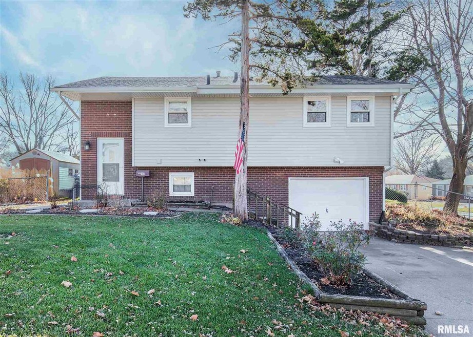 769 W 46th St, Davenport, IA 52806 - photo 1