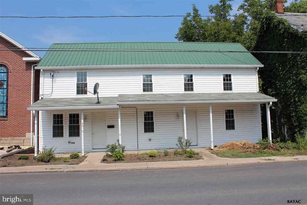 24 N Park Ave, Mercersburg, PA 17236 - photo 1