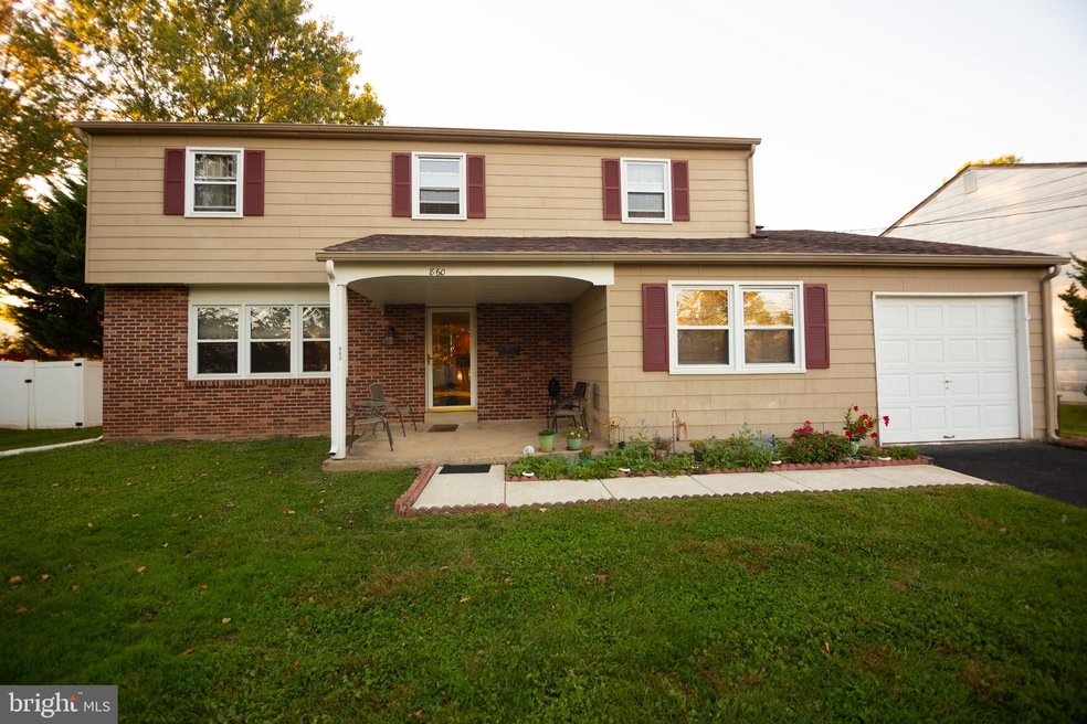 860 Phillips Rd, Warminster, PA 18974 - photo 1