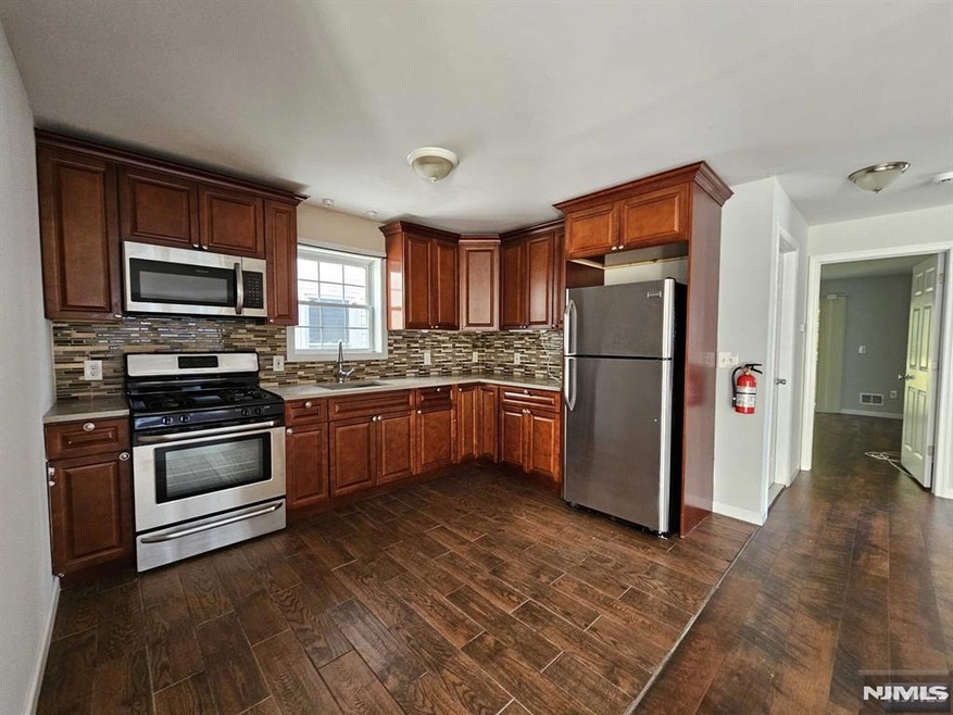 66 Garret St unit 1, Cedar Grove, NJ 07009 - photo 1