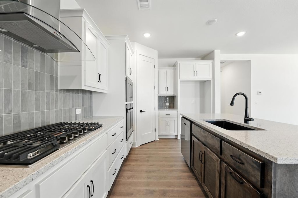 1611 NW 105th Terrace, Kansas City, MO 64155 - photo 1