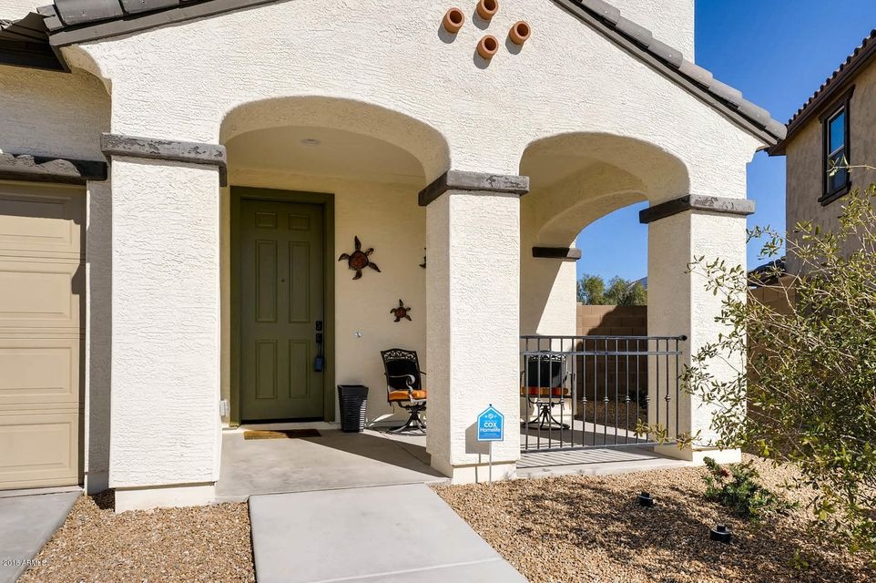 Front Patio & entry