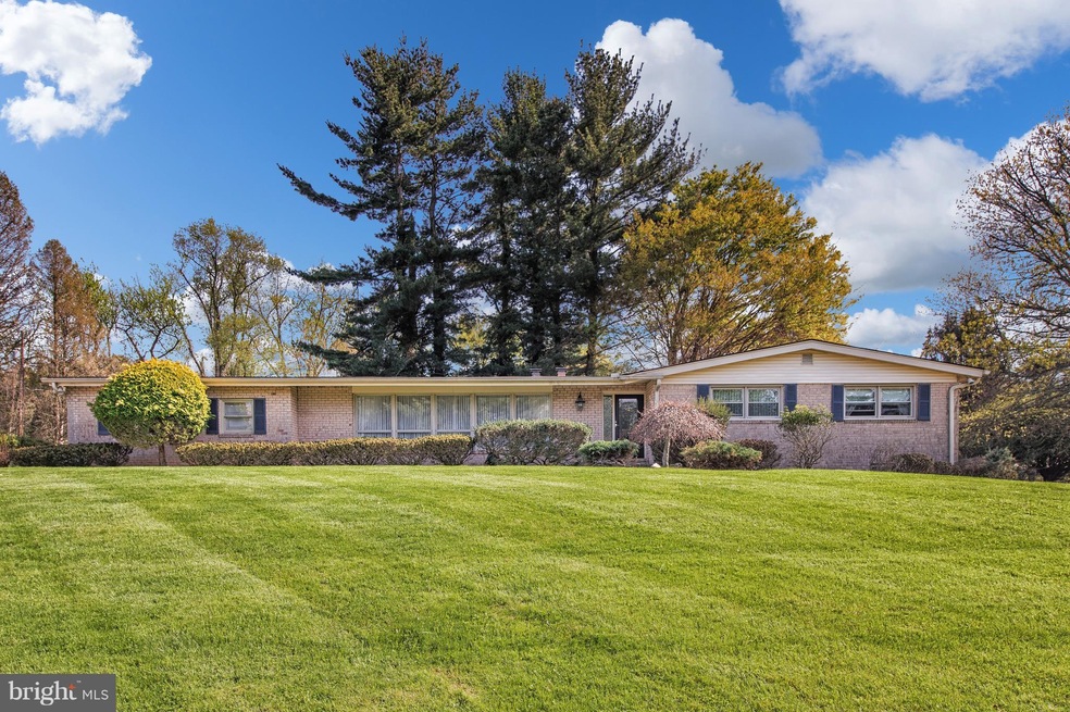 9008 Pittsfield Rd, Pikesville, MD 21208 - photo 1