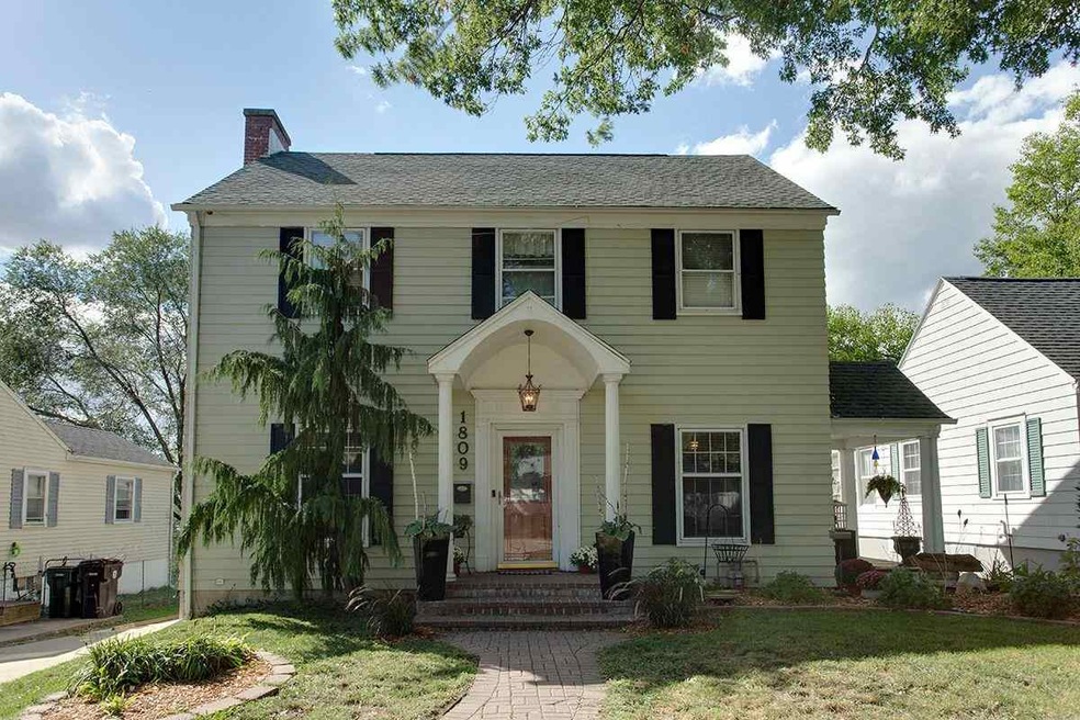 1809 Gibson St, Cedar Falls, IA 50613 - photo 1