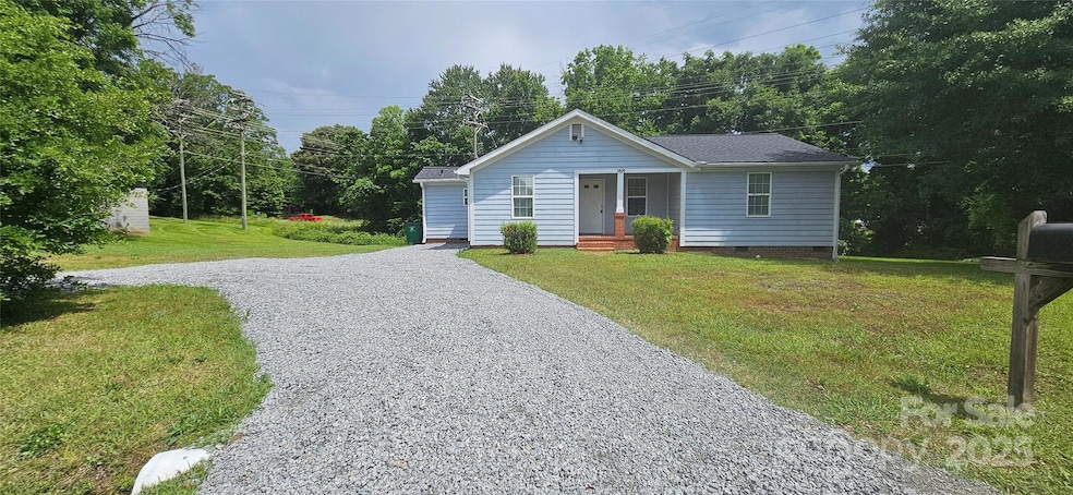 2820 Bellhaven Cir, Charlotte, NC 28214 - photo 1