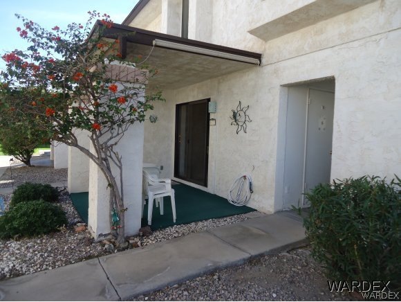 Cute  quaint side patio