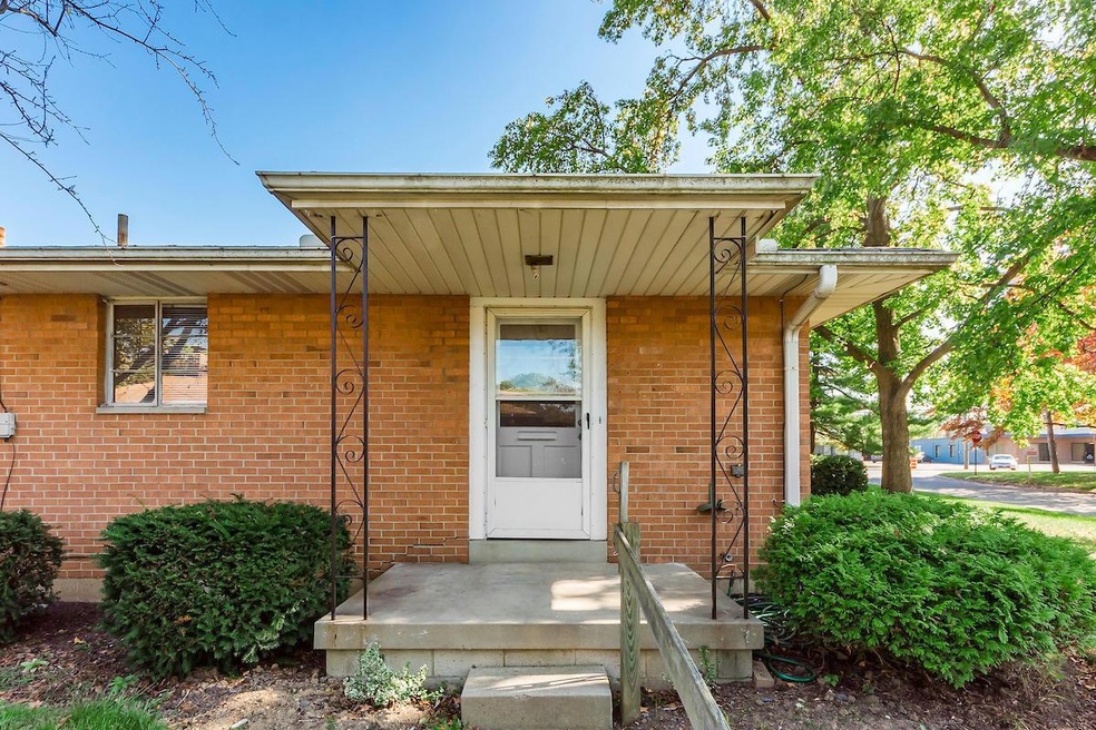 724 Village Dr unit 726, Columbus, OH 43214 - photo 1