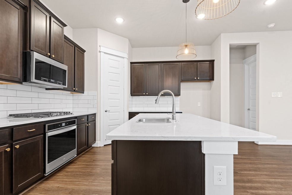 5323 Wyatt James Ln, Fulshear, TX 77423 - photo 1