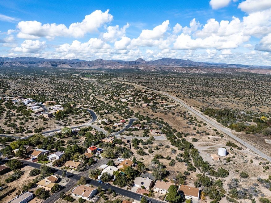 6562 Sahchu St, Cochiti Lake, NM 87083 - photo 1