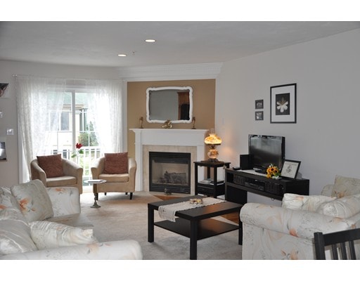 401 W Center St unit F6, West Bridgewater, MA 02379 - photo 1