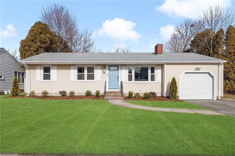 29 Brooks St, Cranston, RI 02920 - photo 1