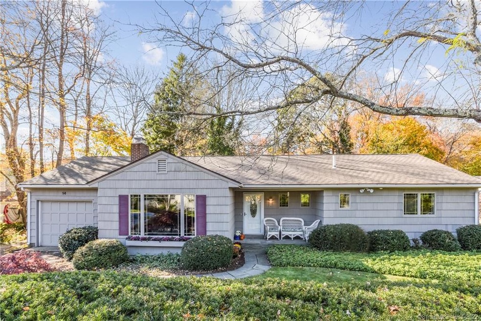 14 Allyn St, Mystic, CT 06355 - photo 1