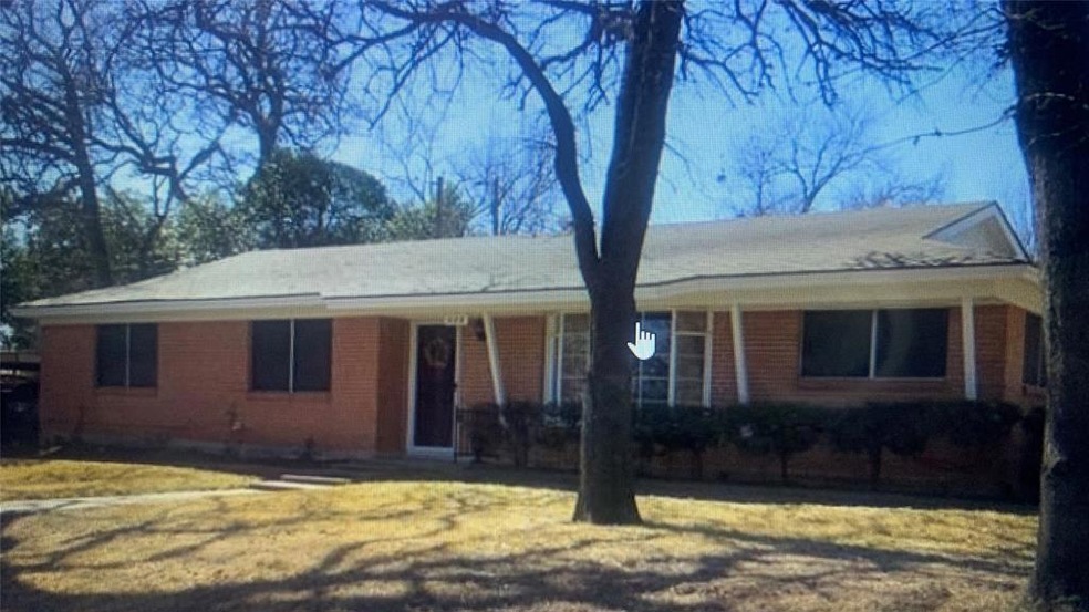 325 Crosstimber Dr, Hurst, TX 76053 - photo 1