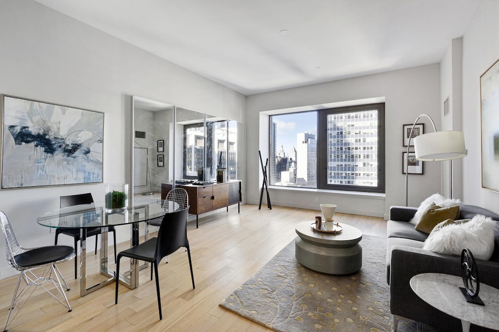 Sold $975,000 • Co-Listing Agent