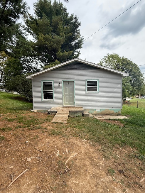 174 Oneida Dr unit 174, Craigsville, WV 26205 - photo 1