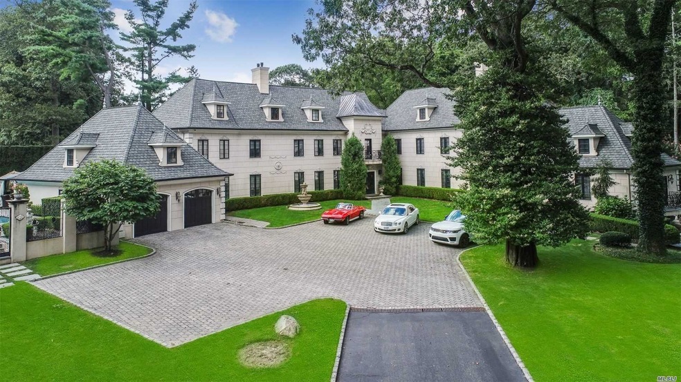 29 Fruitledge Rd, Glen Head, NY 11545 - photo 1