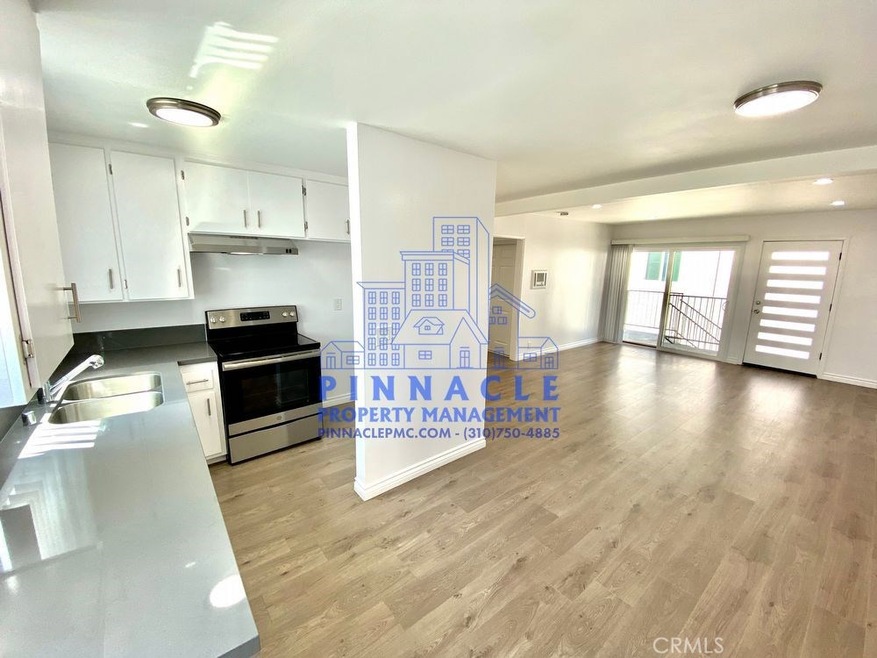 2211 Grant Ave unit 4, Redondo Beach, CA 90278 - photo 1