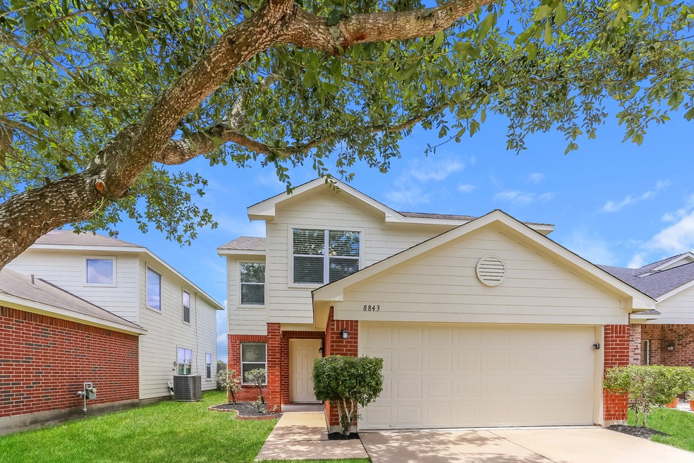 8843 Doak Ln, Houston, TX 77075 - photo 1