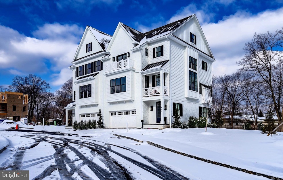 427 Maplewood Ave, Wayne, PA 19087 - photo 1