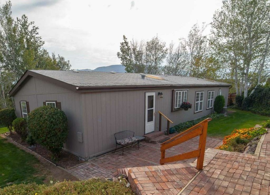 621 S Larch Ave, East Wenatchee, WA 98802 - photo 1
