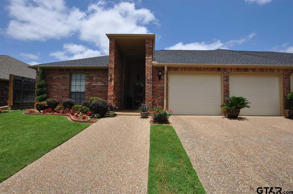 407 407 Amberwood Cir, Tyler, TX 75701 - photo 1