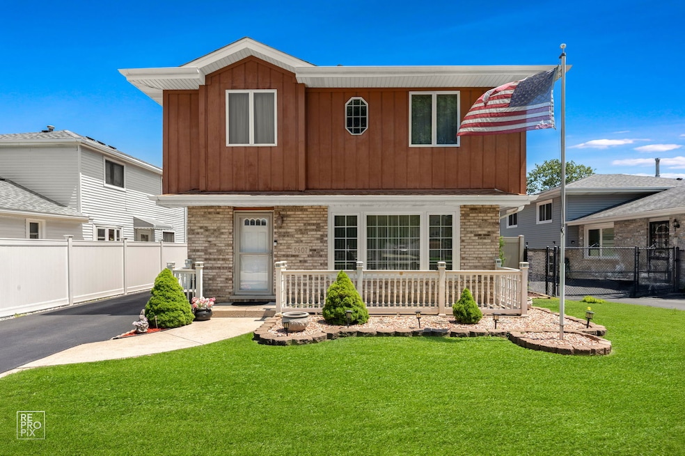 For Sale $429,900 • Co-Listing Agent