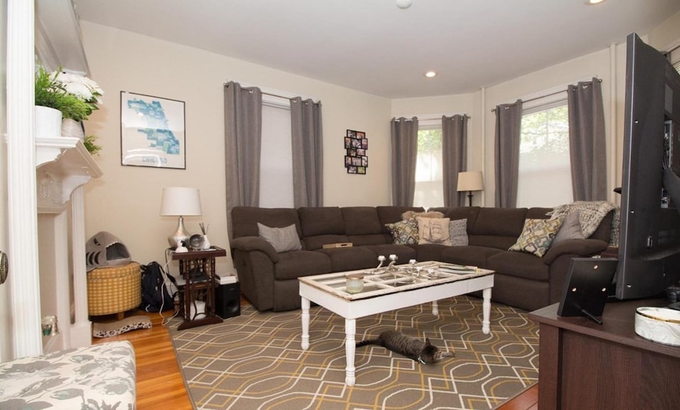 102 Franklin St unit 1, Brookline, MA 02445 - photo 1