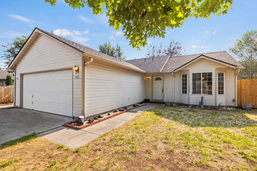 4841TravisWy.-11