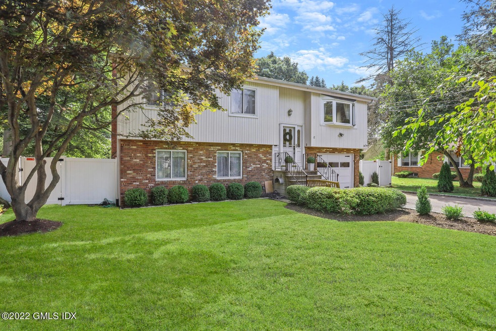 12 Neighborly Way, Riverside, CT 06878 - photo 1