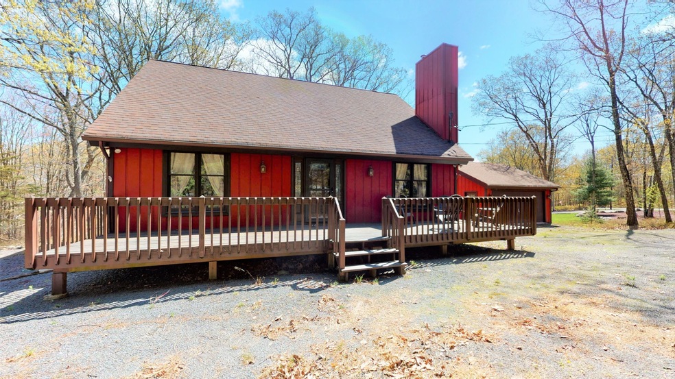 101 Blackbirch Ln, Hawley, PA 18428 - photo 1